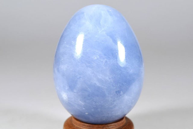 blue calcite egg